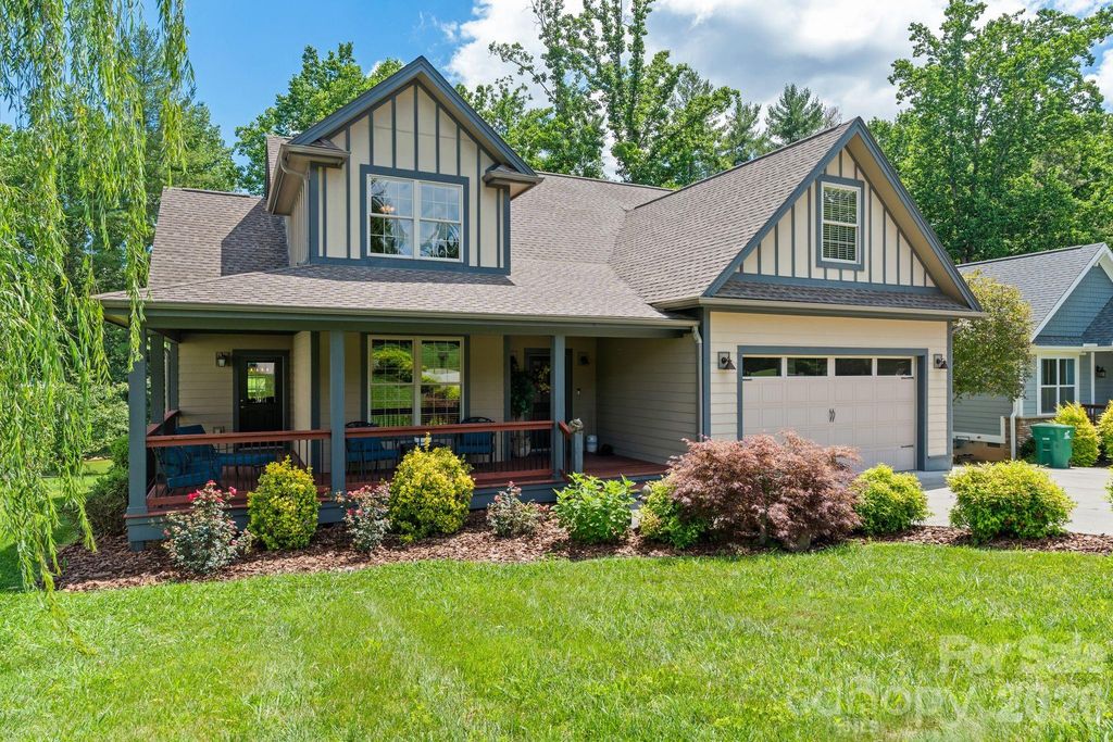 36 Copper Mill Court, Candler, NC 28715