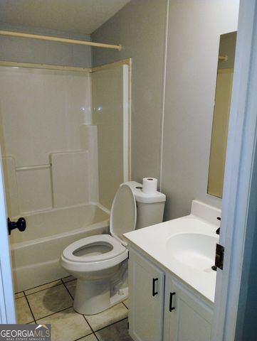 57 S River Circle, Hogansville, GA 30230