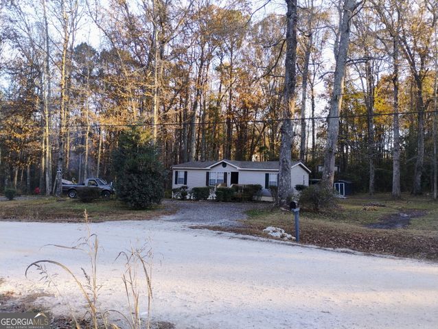 57 S River Circle, Hogansville, GA 30230