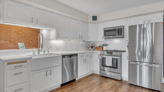 N7258 Winnebago DRIVE, Fond Du Lac, WI 54935