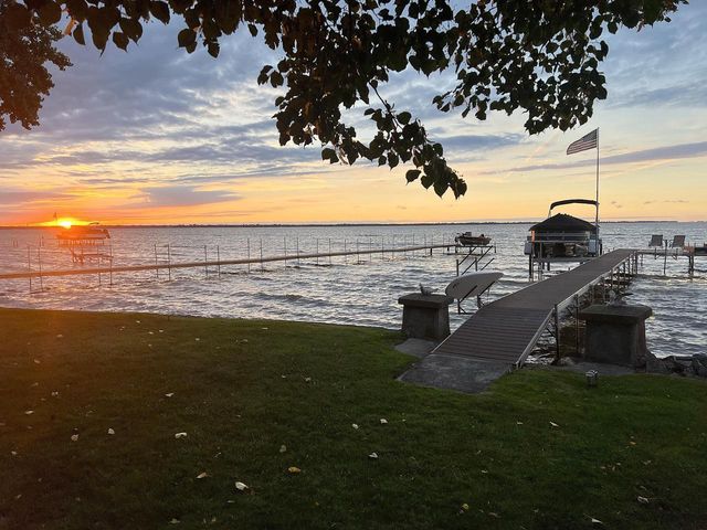 N7258 Winnebago DRIVE, Fond Du Lac, WI 54935