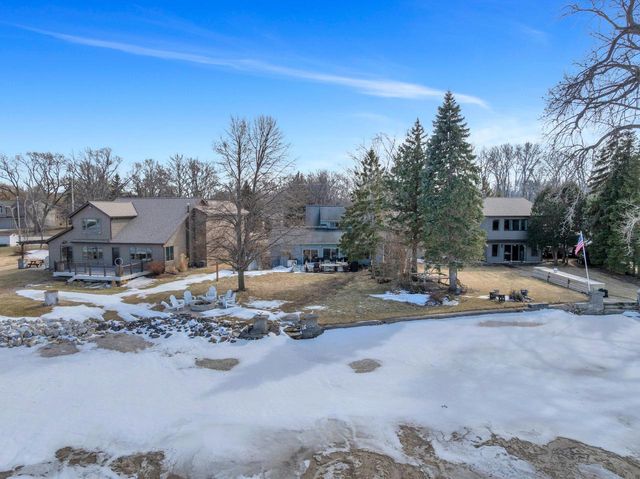 N7258 Winnebago DRIVE, Fond Du Lac, WI 54935