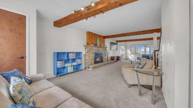 N7258 Winnebago DRIVE, Fond Du Lac, WI 54935