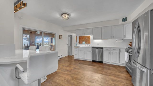 N7258 Winnebago DRIVE, Fond Du Lac, WI 54935