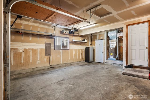 544 SW Muzzall Street, Oak Harbor, WA 98277