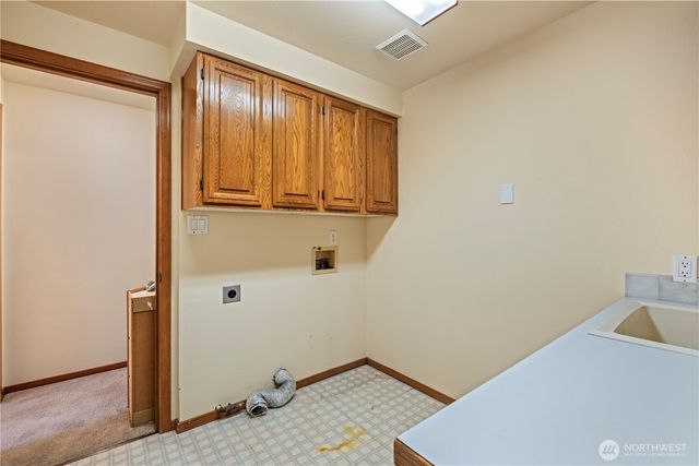 544 SW Muzzall Street, Oak Harbor, WA 98277