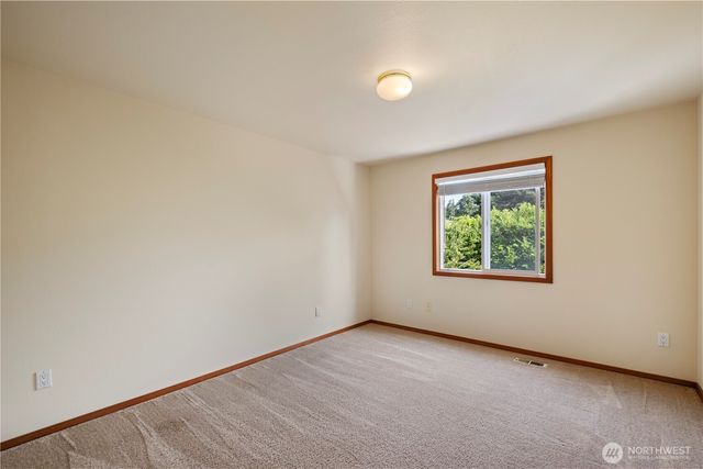 544 SW Muzzall Street, Oak Harbor, WA 98277