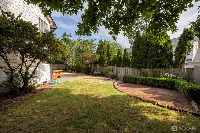 544 SW Muzzall Street, Oak Harbor, WA 98277