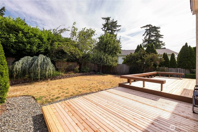 544 SW Muzzall Street, Oak Harbor, WA 98277