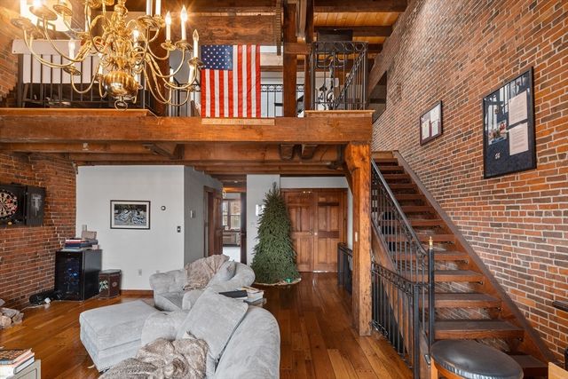 77 Fulton PH, Boston, MA 02109