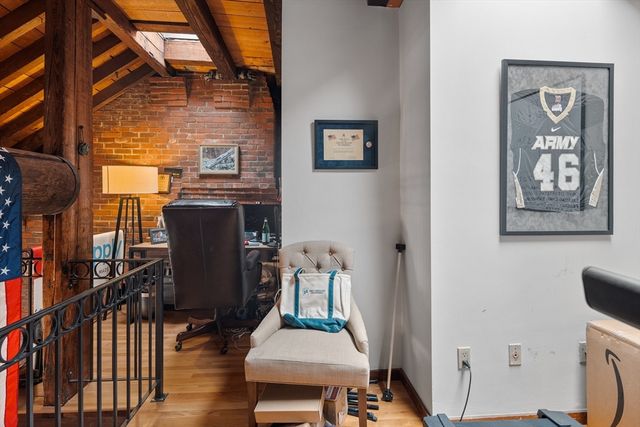 77 Fulton PH, Boston, MA 02109