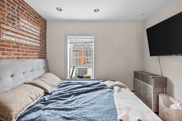 77 Fulton PH, Boston, MA 02109