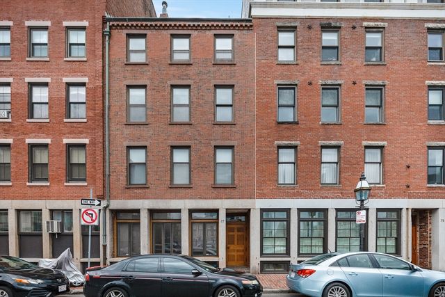 77 Fulton PH, Boston, MA 02109