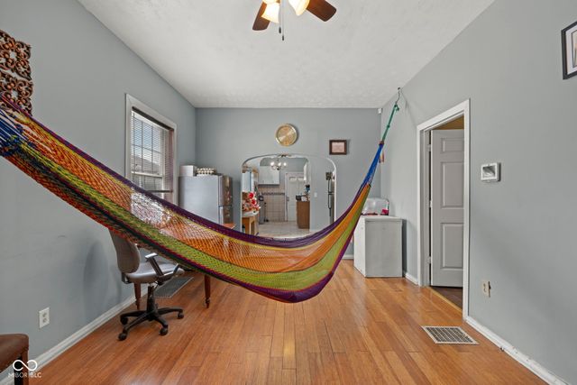 952 N Lasalle Street, Indianapolis, IN 46201