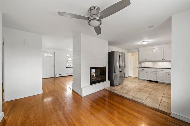 276 Oak St, Brockton, MA 02301