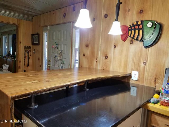 4676 Rugby Pike, Allardt, TN 38504