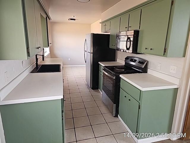 5002 SE 47th St, Lawton, OK 73501