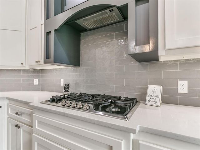 1124 Colonial Avenue, Tuttle, OK 73089