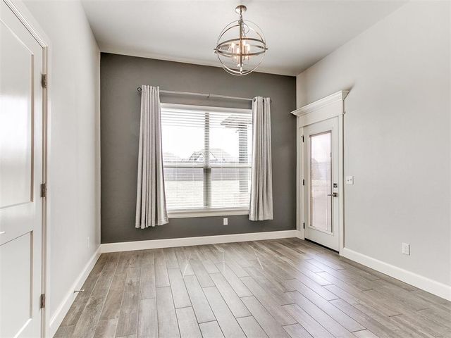 1124 Colonial Avenue, Tuttle, OK 73089