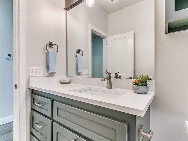 1124 Colonial Avenue, Tuttle, OK 73089