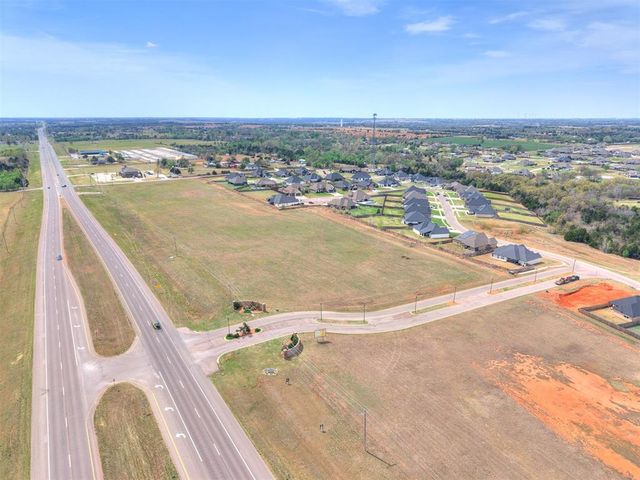 1124 Colonial Avenue, Tuttle, OK 73089
