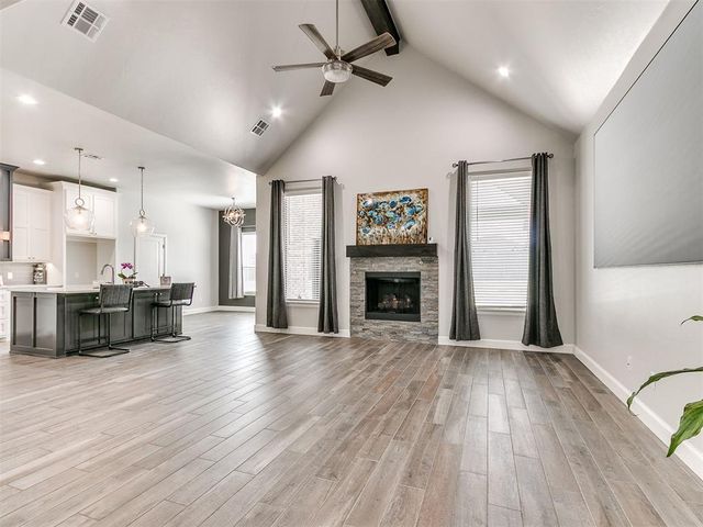 1124 Colonial Avenue, Tuttle, OK 73089