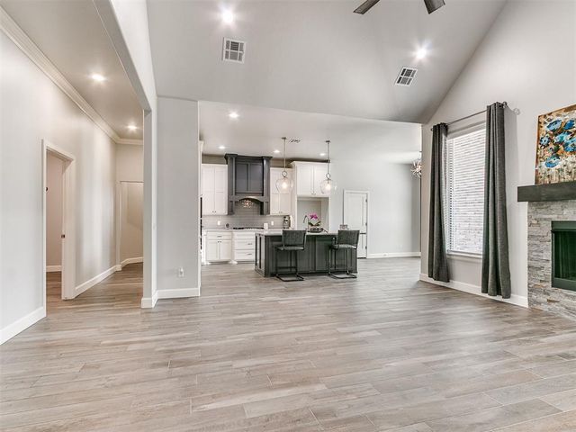 1124 Colonial Avenue, Tuttle, OK 73089