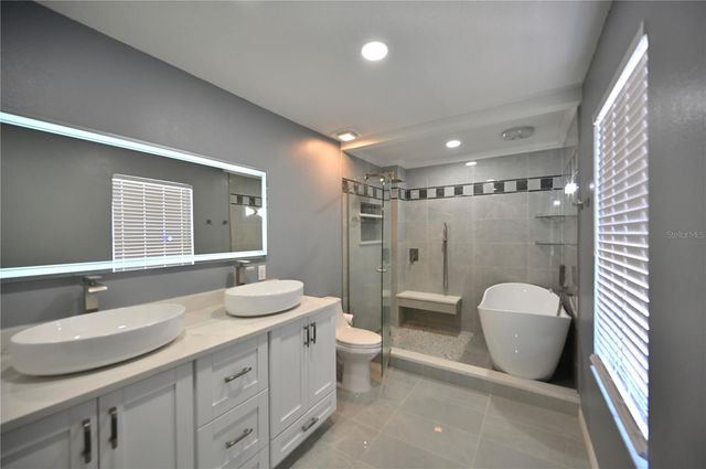 10922 SUBTLE TRAIL DRIVE, Riverview, FL 33579