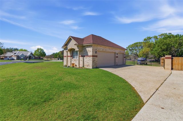 105 Maderas, Seguin, TX 78155