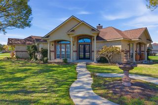 105 Maderas, Seguin, TX 78155