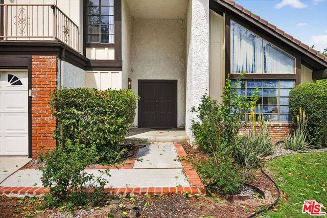 23255 Covello Street, Canoga Park, CA 91304