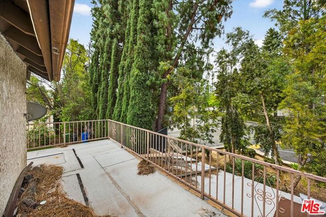 23255 Covello Street, Canoga Park, CA 91304