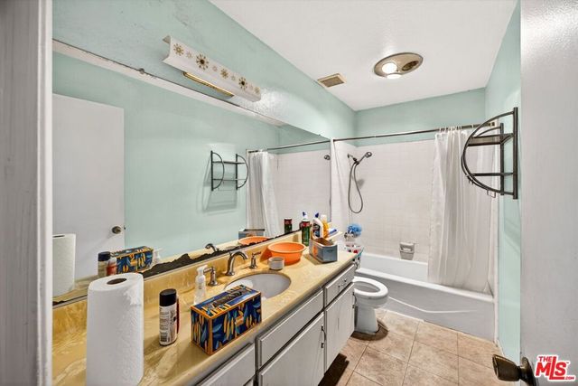 23255 Covello Street, Canoga Park, CA 91304