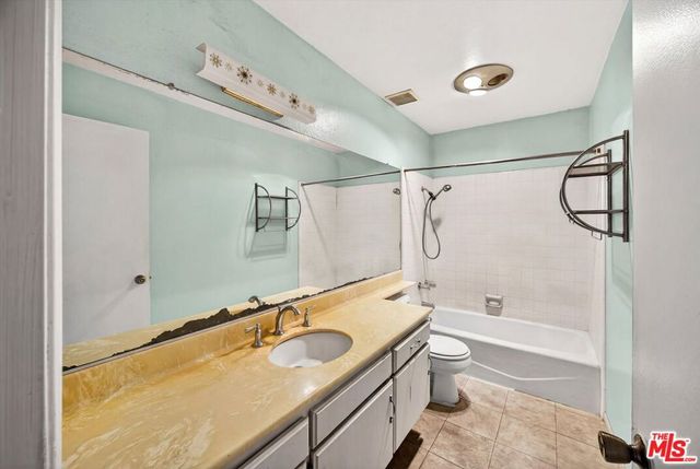 23255 Covello Street, Canoga Park, CA 91304