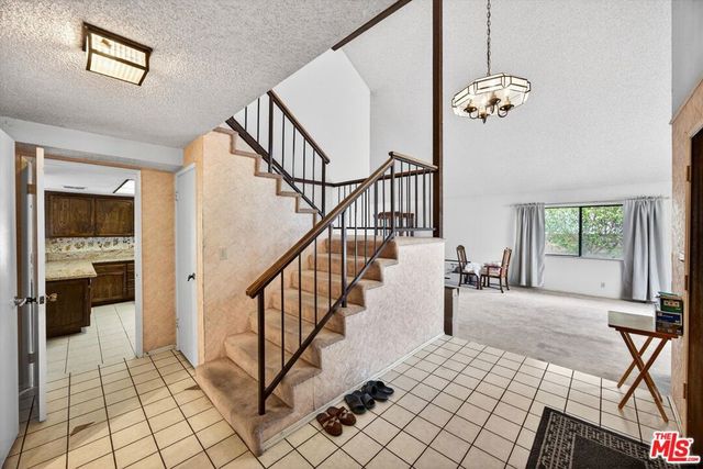 23255 Covello Street, Canoga Park, CA 91304