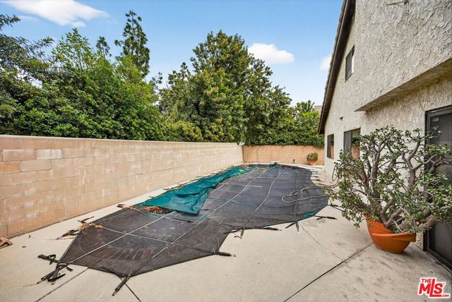 23255 Covello Street, Canoga Park, CA 91304