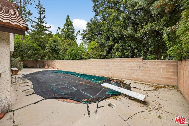 23255 Covello Street, Canoga Park, CA 91304