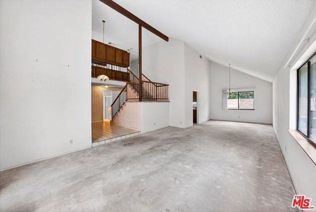 23255 Covello Street, Canoga Park, CA 91304