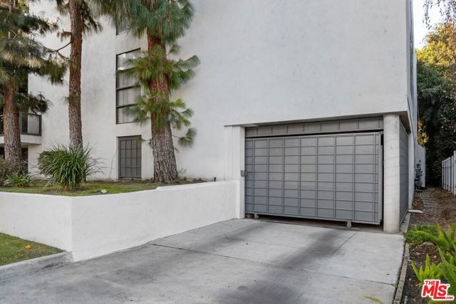 1527 Veteran Avenue, Los Angeles, CA 90024