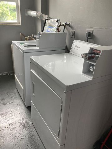 611 NE 14th Ave 202, Fort Lauderdale, FL 33304