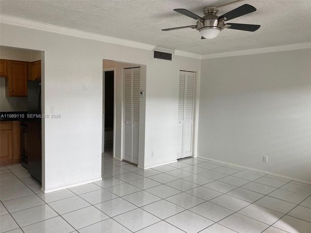 611 NE 14th Ave 202, Fort Lauderdale, FL 33304