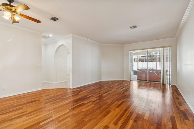 9334 HAMPSHIRE PARK DRIVE, Tampa, FL 33647