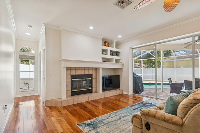 9334 HAMPSHIRE PARK DRIVE, Tampa, FL 33647