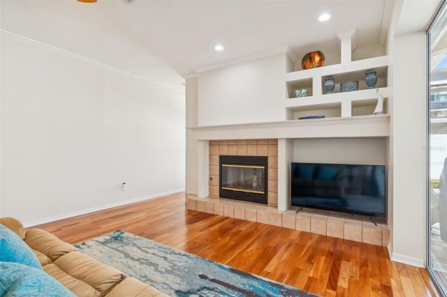 9334 HAMPSHIRE PARK DRIVE, Tampa, FL 33647