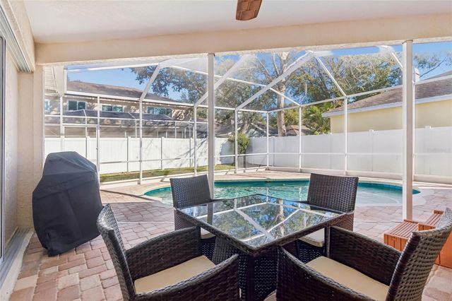 9334 HAMPSHIRE PARK DRIVE, Tampa, FL 33647