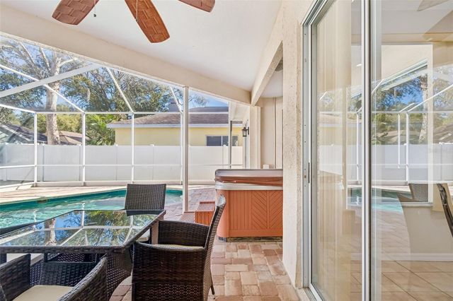 9334 HAMPSHIRE PARK DRIVE, Tampa, FL 33647