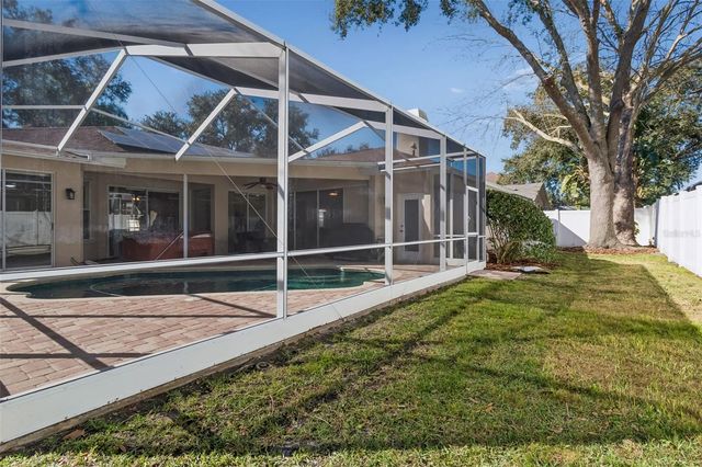 9334 HAMPSHIRE PARK DRIVE, Tampa, FL 33647