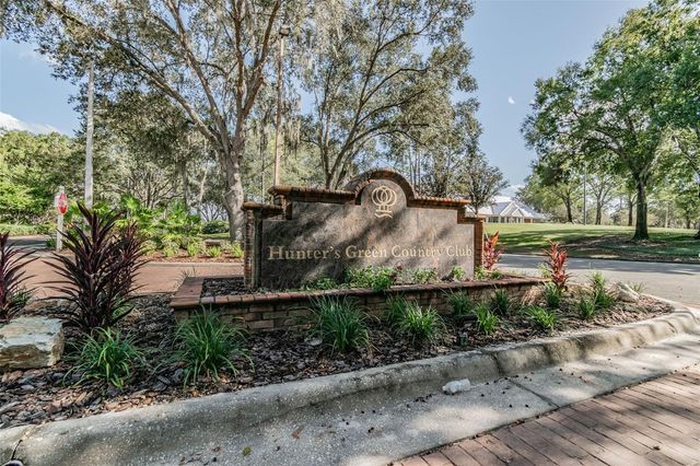 9334 HAMPSHIRE PARK DRIVE, Tampa, FL 33647