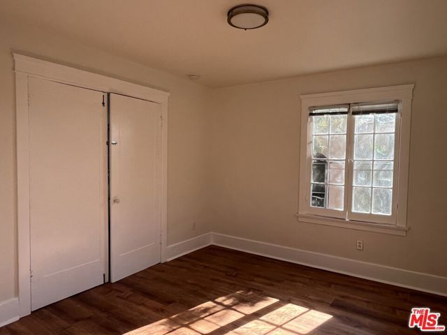 1677 Golden Gate Avenue, Los Angeles, CA 90026