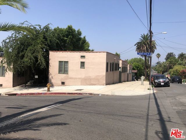 1677 Golden Gate Avenue, Los Angeles, CA 90026